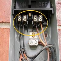 Improper wiring/evidence of overheating found during home inspection in Fairfield, TX 